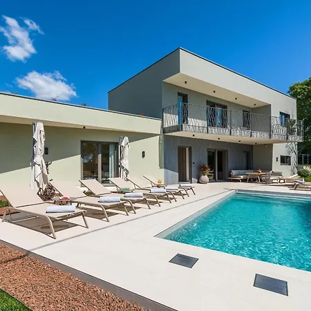 Golden Hill Villa