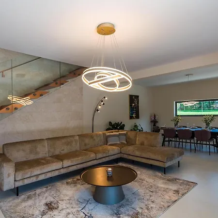 Vila Golden Hill Bale