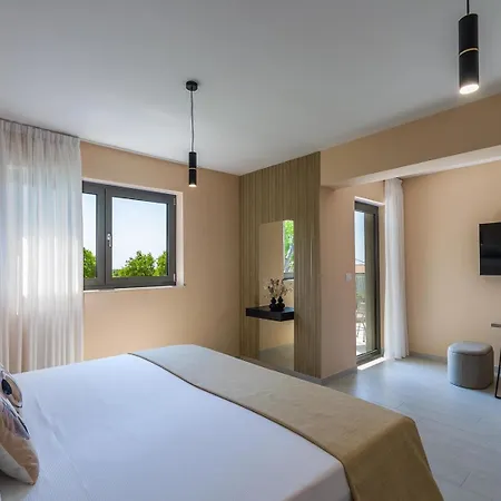 Golden Hill Villa Bale