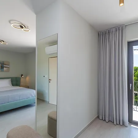Golden Hill Villa *